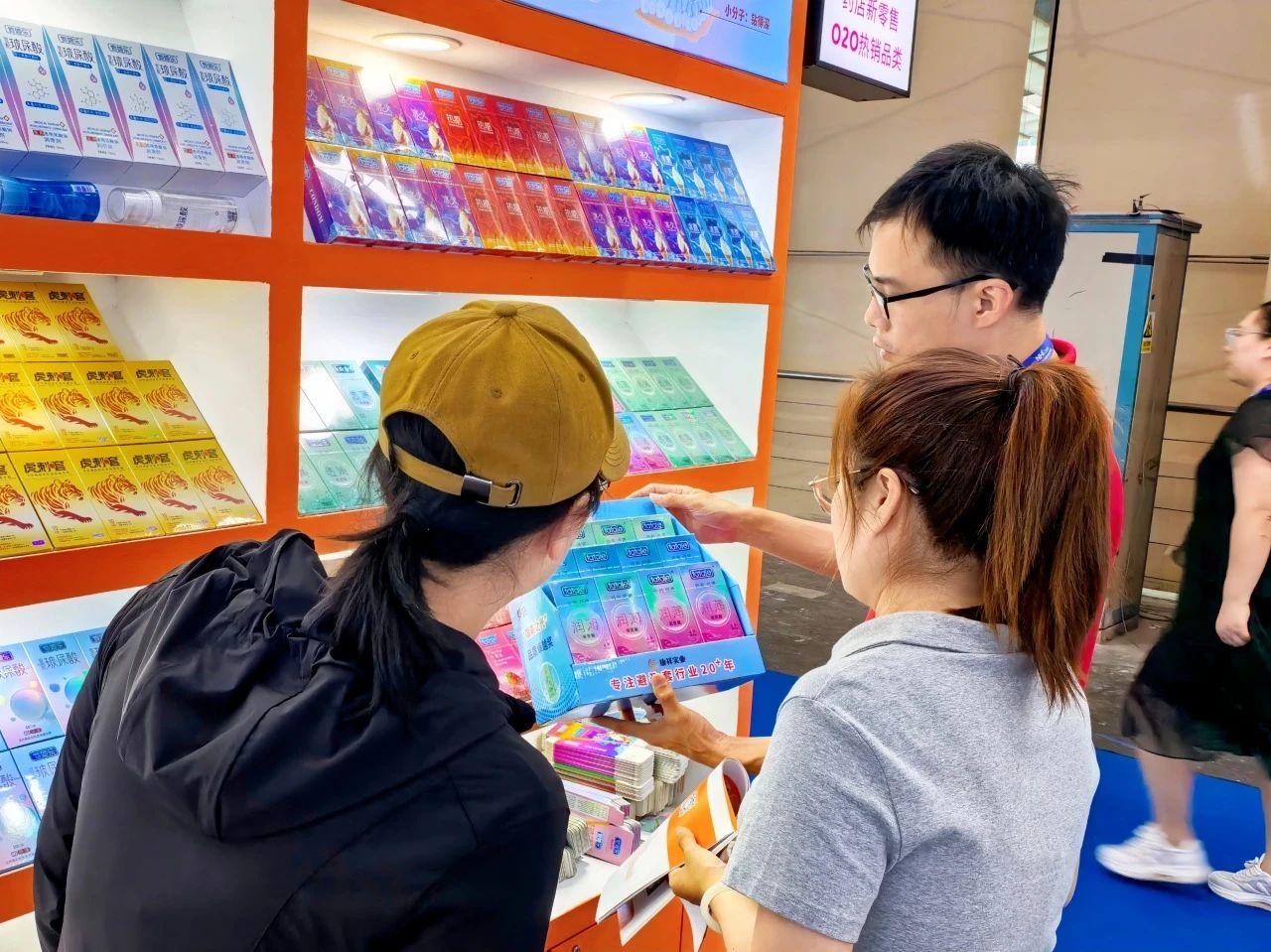 連鎖藥店避孕套選品突圍：告別“大牌不賺錢、雜牌賣不動”困局.jpg